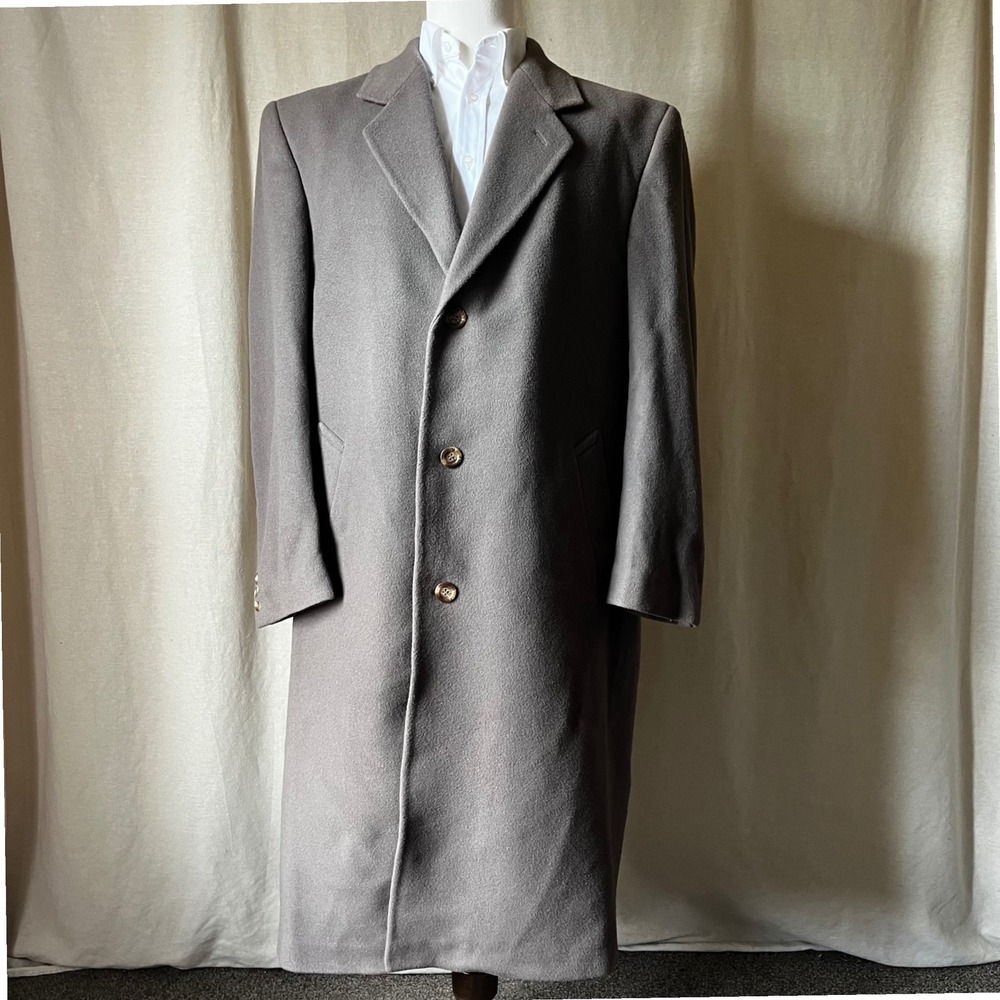 Vintage Men's Taupe Gray Wool Cashmere Blend Overcoat 44L Long Classic Coat